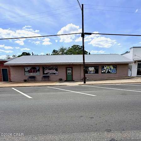 15 Acres of Improved Commercial Land for Sale in Malone, Florida