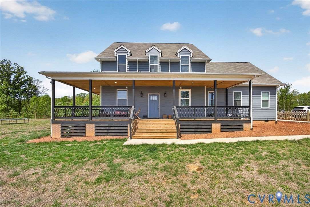 20.3 Acres of Land with Home for Sale in Louisa, Virginia