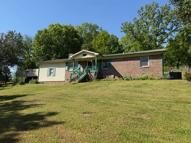 6.4 Acres of Land with Home for Sale in Fayetteville, Tennessee