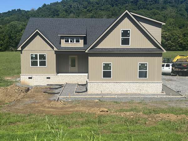 2 Acres of Land with Home for Sale in Woodbury, Tennessee