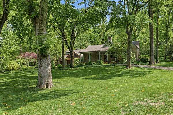 4.79 Acres of Land with Home for Sale in Nashville, Tennessee