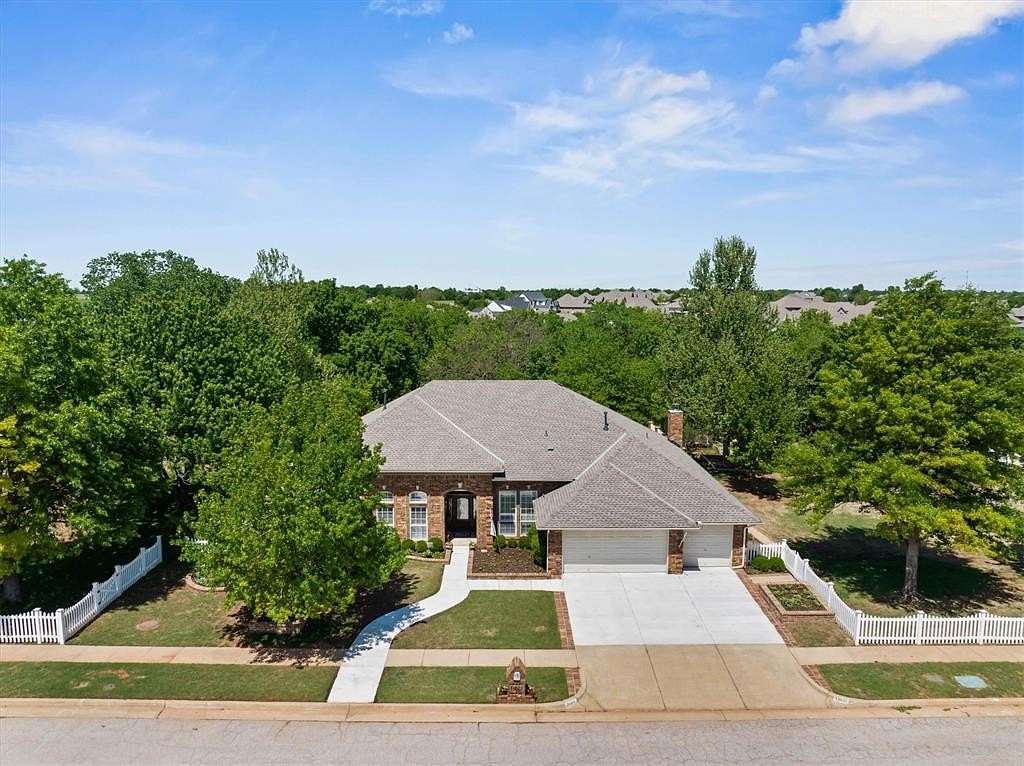2.49 Acres of Land with Home for Sale in Edmond, Oklahoma