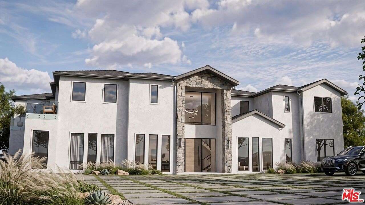 2 Acres of Residential Land for Sale in Chatsworth, California