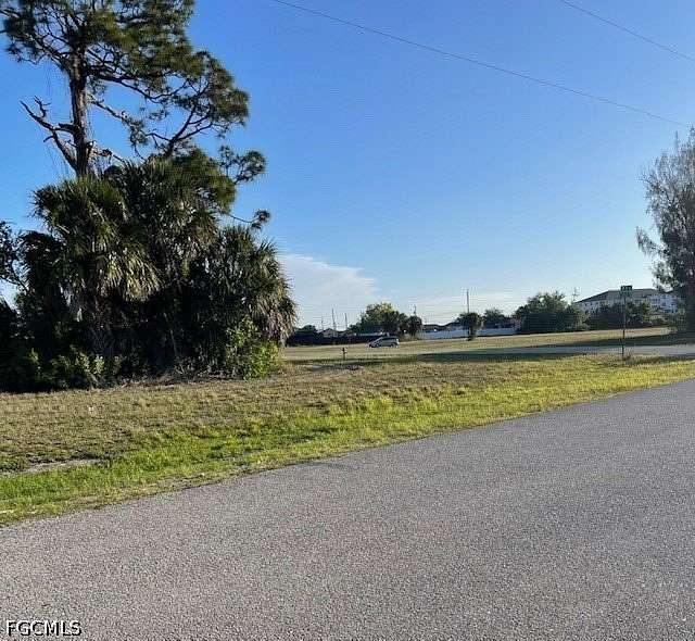 0.5 Acres of Mixed-Use Land for Sale in Cape Coral, Florida
