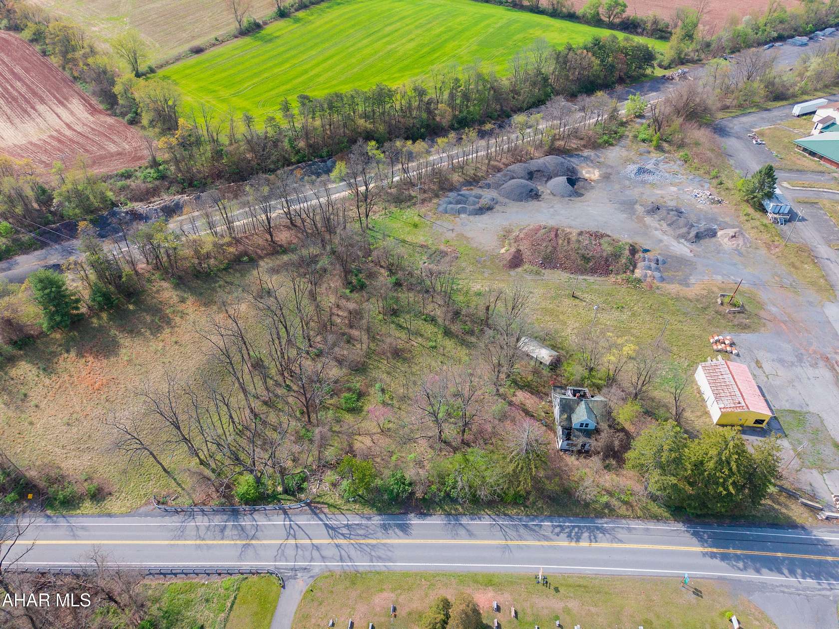 0.99 Acres of Land for Sale in Breezewood, Pennsylvania