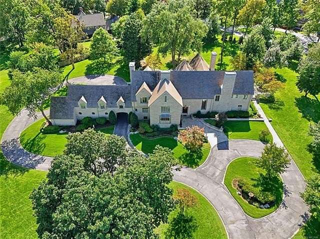 2.32 Acres of Land with Home for Sale in Tulsa, Oklahoma