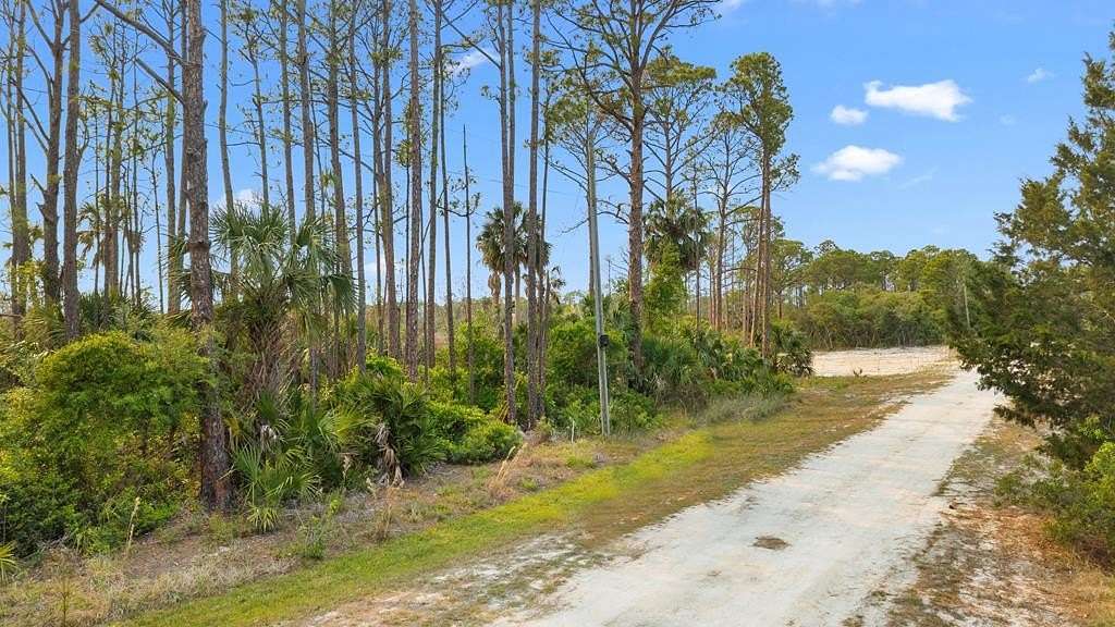 1.46 Acres of Land for Sale in Cedar Key, Florida