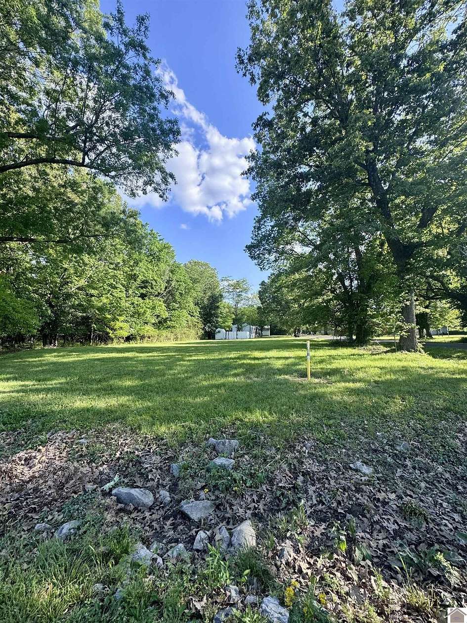 0.35 Acres of Residential Land for Sale in Paducah, Kentucky
