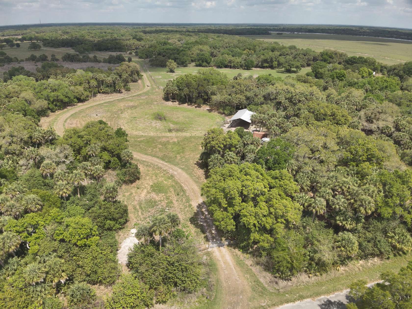 10 Acres of Land for Sale in Lorida, Florida