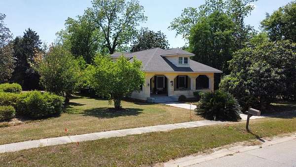 1.5 Acres of Improved Mixed-Use Land for Sale in Doerun, Georgia