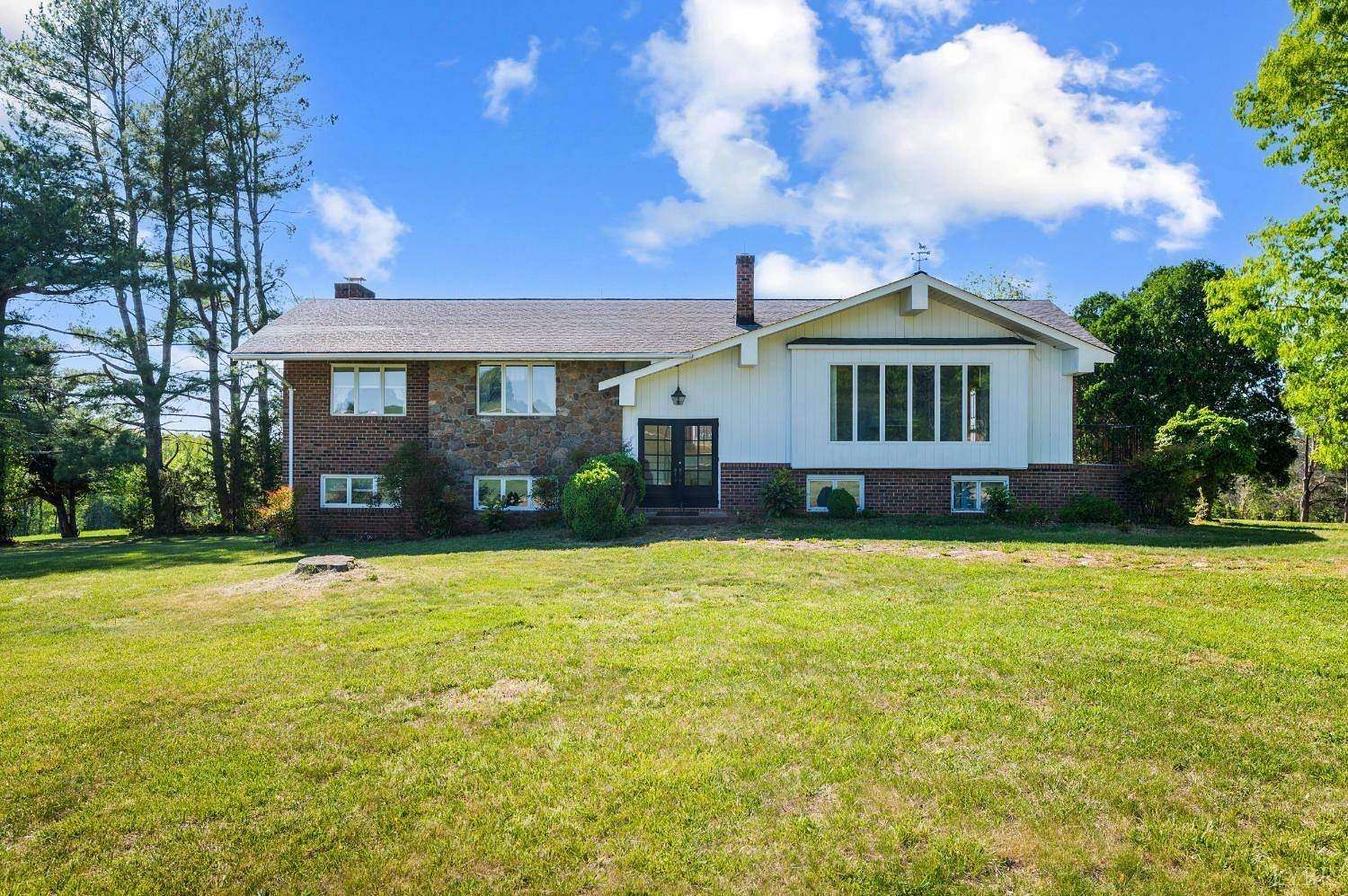 1.86 Acres of Land with Home for Sale in Forest, Virginia