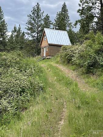 5 Acres of Land for Sale in De Smet, Idaho