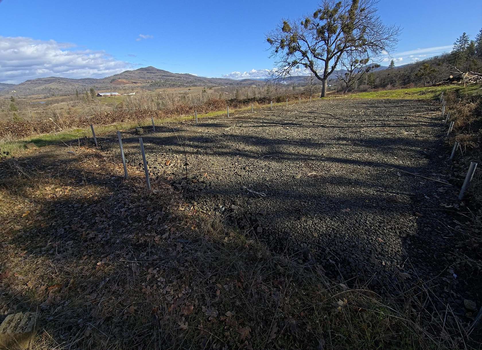 11.3 Acres of Land with Home for Sale in Eagle Point, Oregon