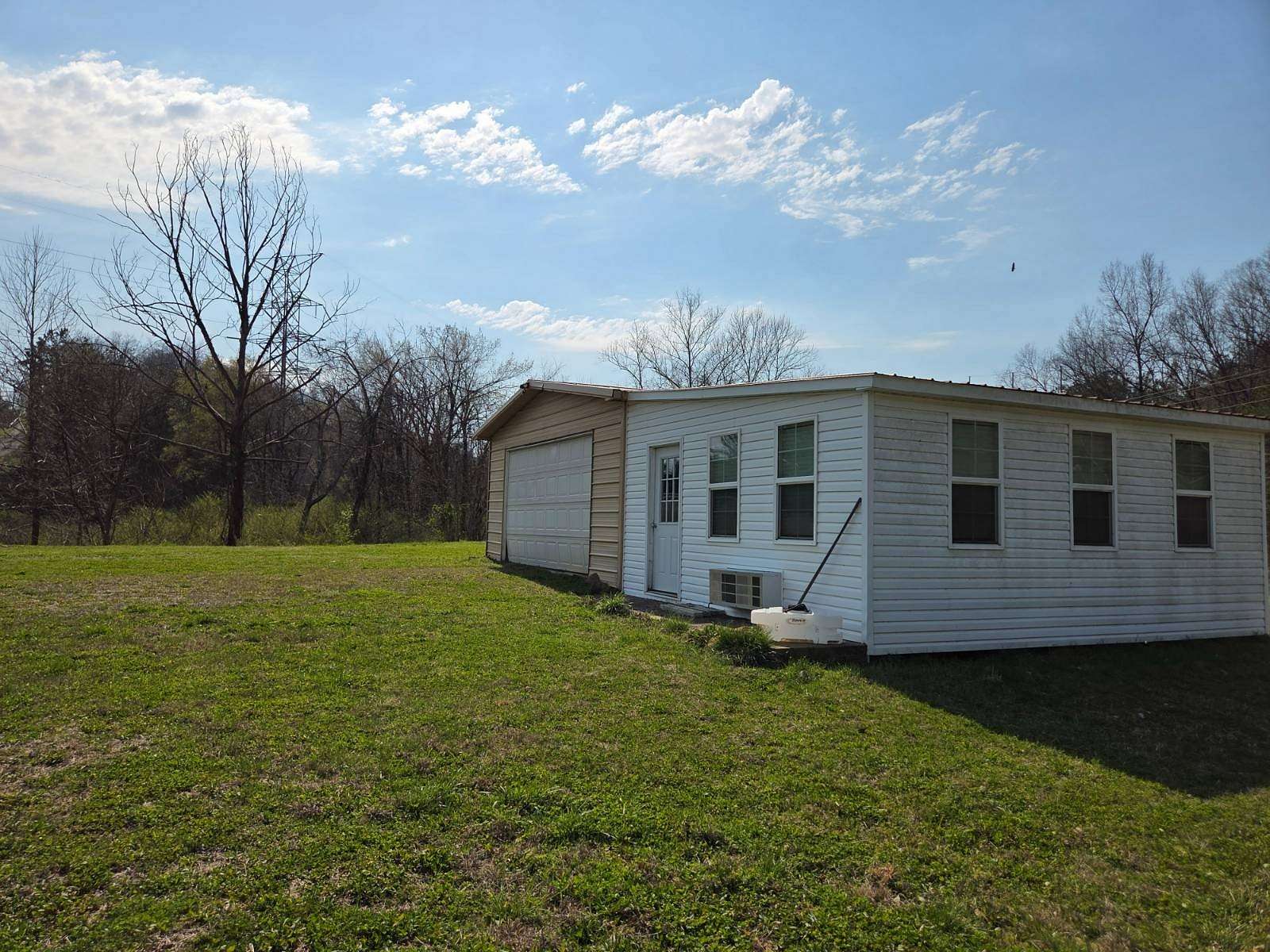 1.29 Acres of Mixed-Use Land for Sale in Waynesboro, Tennessee