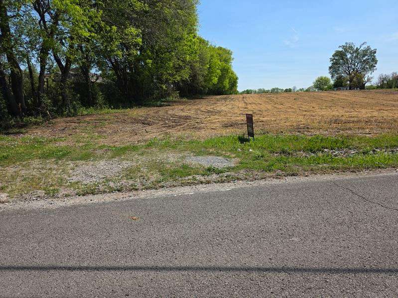 13.4 Acres of Land for Sale in Columbia, Tennessee