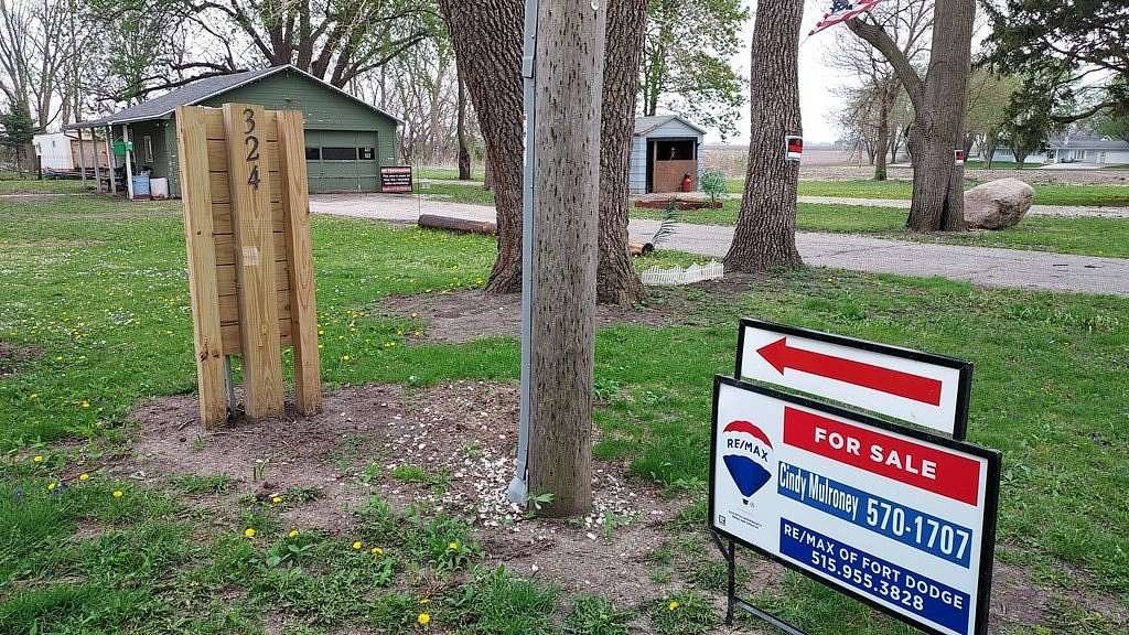 3 Acres of Residential Land for Sale in Moorland, Iowa