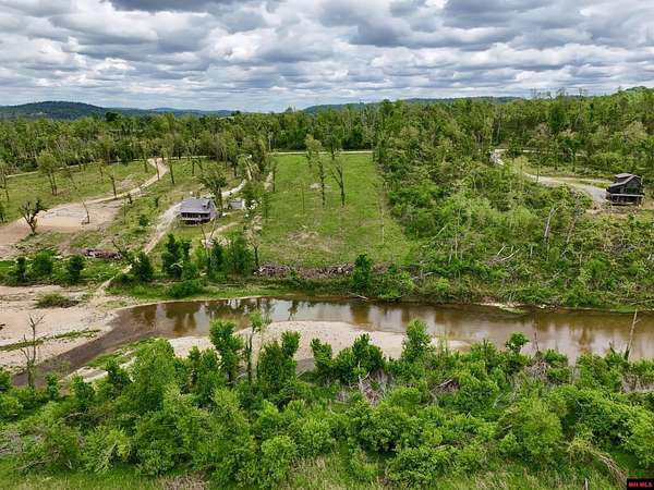 3 Acres of Residential Land for Sale in Yellville, Arkansas