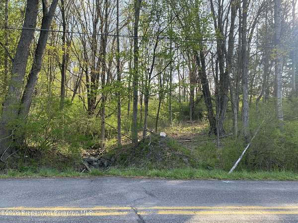 1 Acre of Residential Land for Sale in Glenburn Township, Pennsylvania