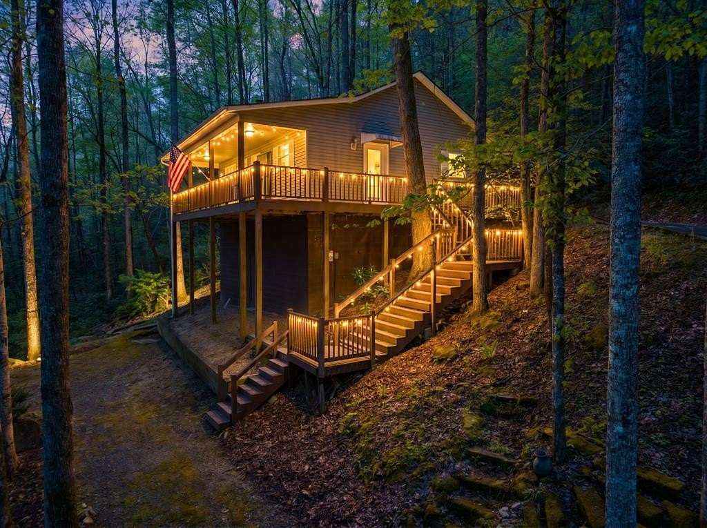 1.24 Acres of Land with Home for Sale in Murphy, North Carolina