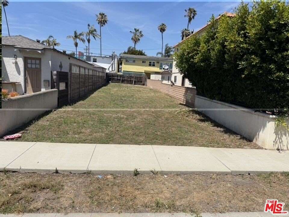 0.07 Acres of Residential Land for Sale in Venice, California