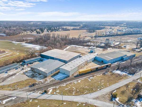 9.86 Acres of Mixed-Use Land for Sale in Hartford City, Indiana