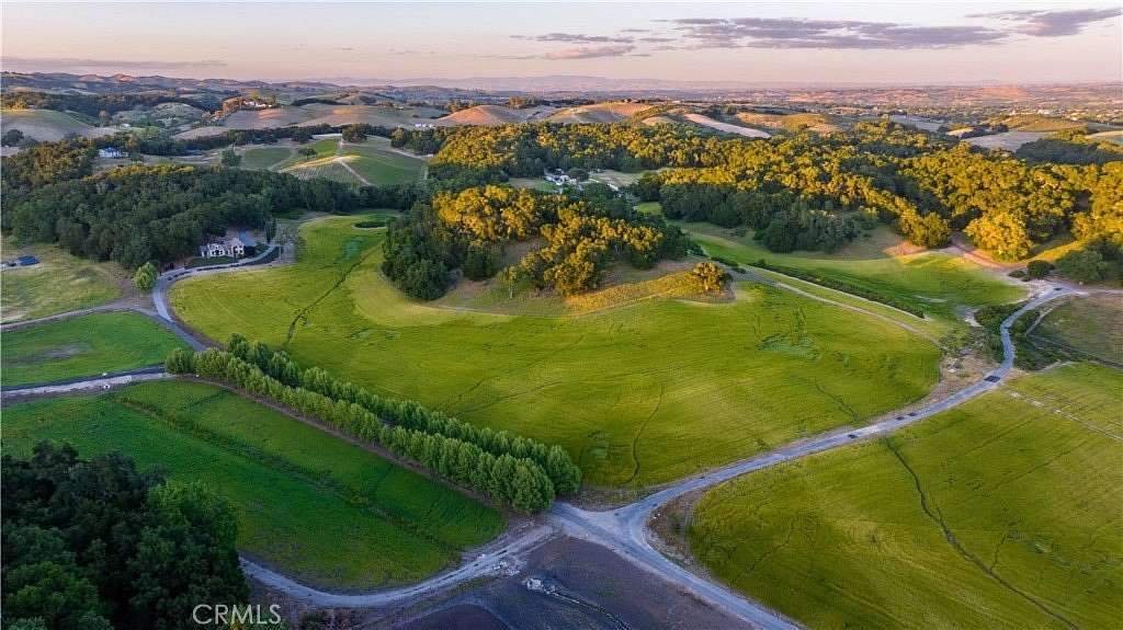 41 Acres of Land with Home for Sale in Templeton, California