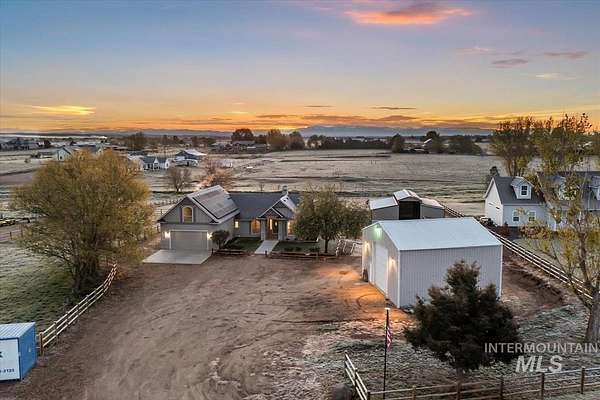 2.3 Acres of Land with Home for Sale in Caldwell, Idaho