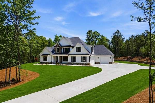 3.68 Acres of Land with Home for Sale in White City, Georgia