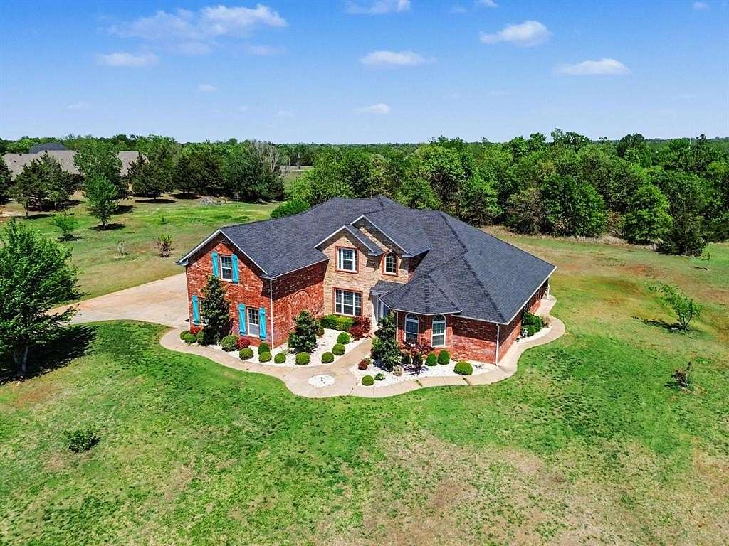 2 Acres of Land with Home for Sale in Norman, Oklahoma