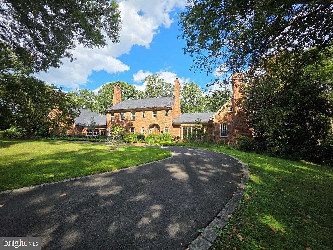 10.7 Acres of Land with Home for Auction in Potomac, Maryland