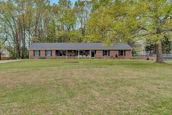 2.6 Acres of Land with Home for Sale in Roanoke, Virginia