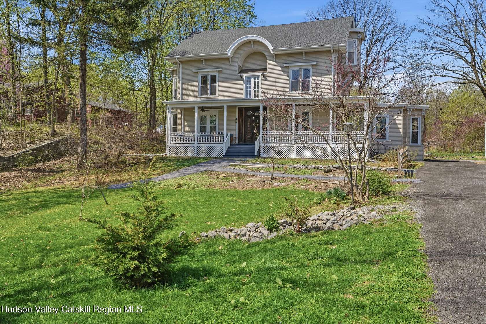 2.1 Acres of Land with Home for Sale in Malden-on-Hudson, New York