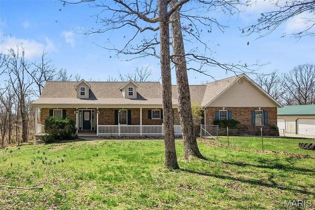 16.8 Acres of Land with Home for Sale in Union, Missouri