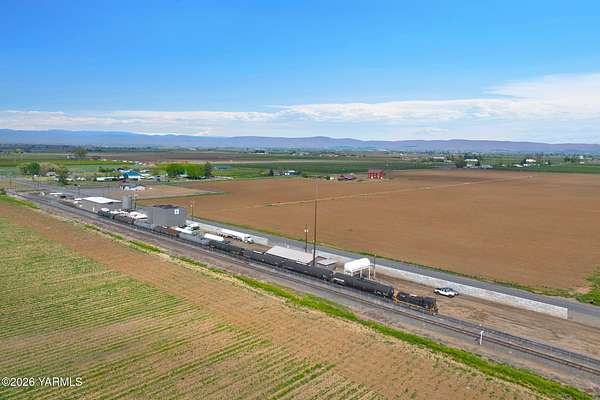 2.73 Acres of Improved Commercial Land for Sale in Wapato, Washington