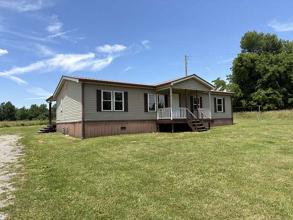 2 Acres of Land with Home for Sale in Woodbury, Tennessee