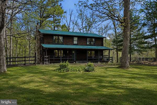 3.72 Acres of Land with Home for Sale in Fort Valley, Virginia