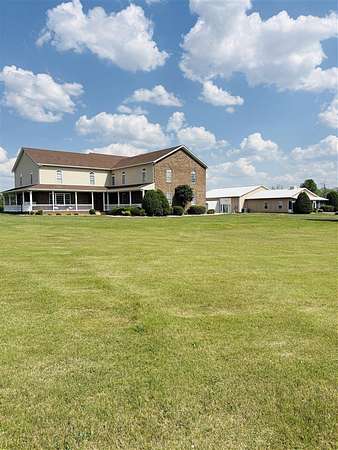 7.4 Acres of Land with Home for Sale in Bowling Green, Kentucky