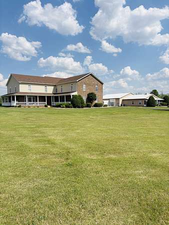 7.45 Acres of Land with Home for Sale in Bowling Green, Kentucky