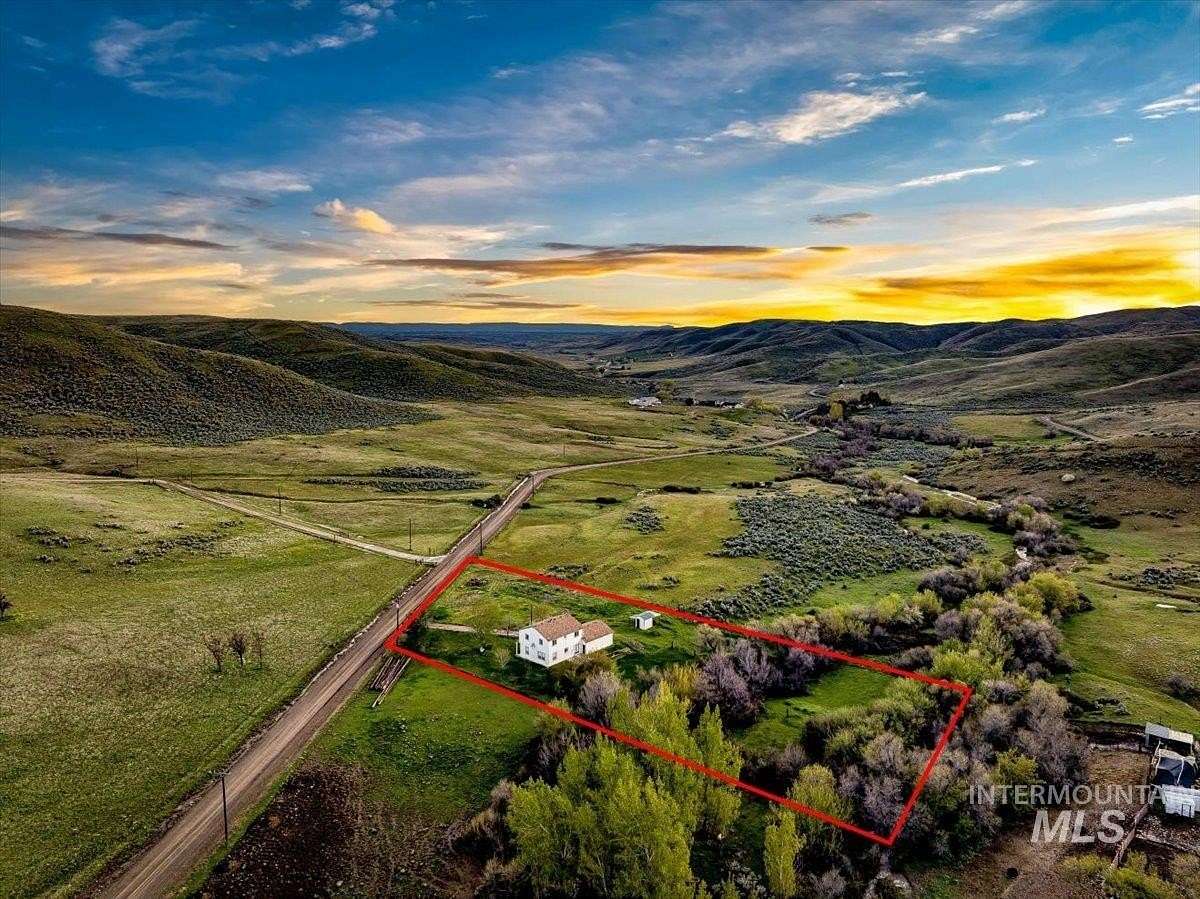 1.82 Acres of Land with Home for Sale in Eagle, Idaho