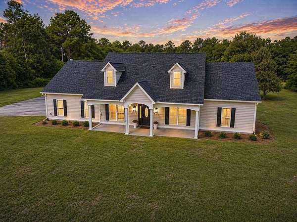 5.7 Acres of Land with Home for Sale in Hahira, Georgia