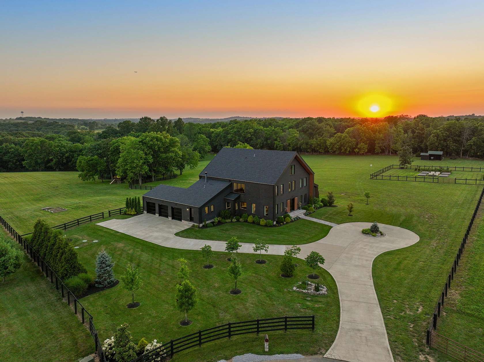 10.5 Acres of Land with Home for Sale in Versailles, Kentucky