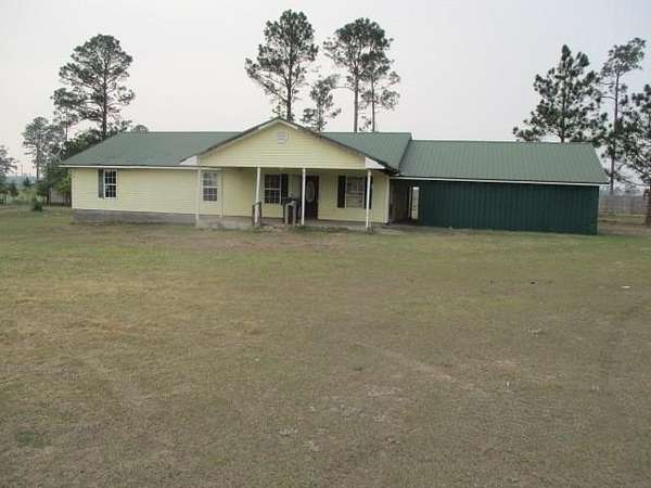 3.5 Acres of Land with Home for Sale in Willacoochee, Georgia