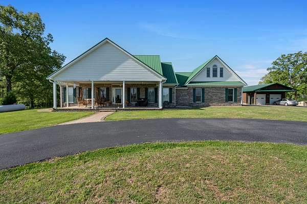 45 Acres of Land with Home for Sale in Bowling Green, Kentucky