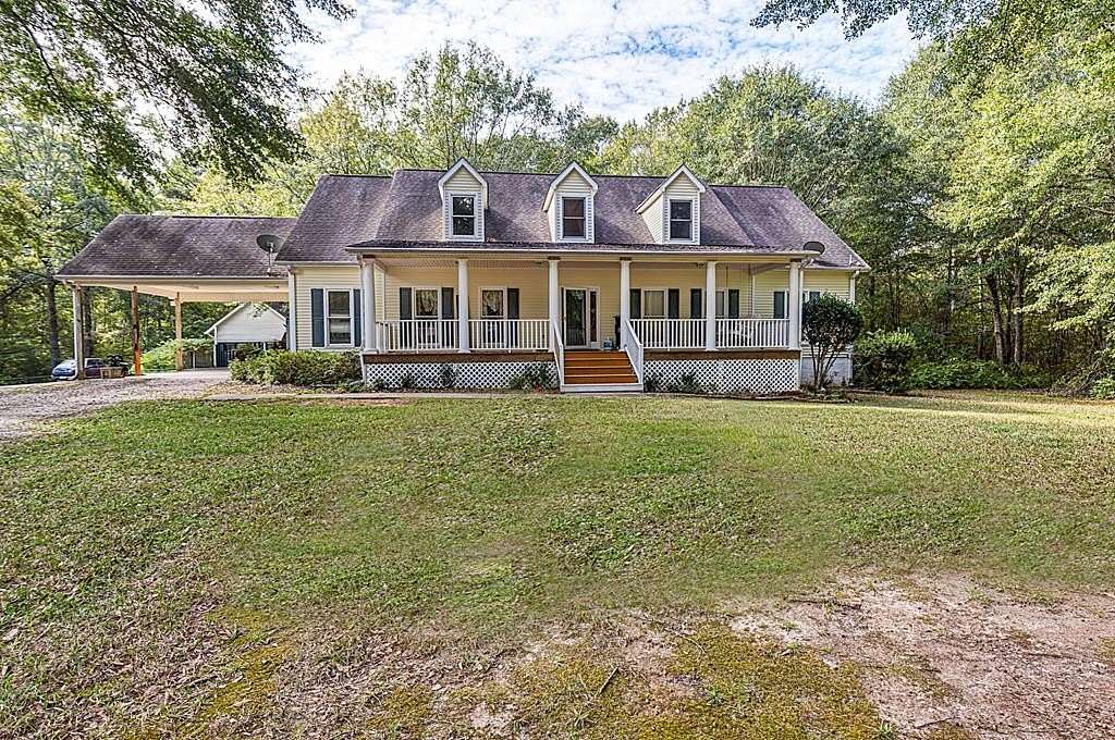 38 Acres of Recreational Land with Home for Sale in Woodbury, Georgia