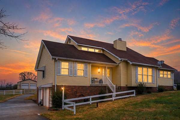 6.2 Acres of Land with Home for Sale in Hendersonville, Tennessee