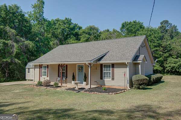 2 Acres of Land with Home for Sale in Concord, Georgia