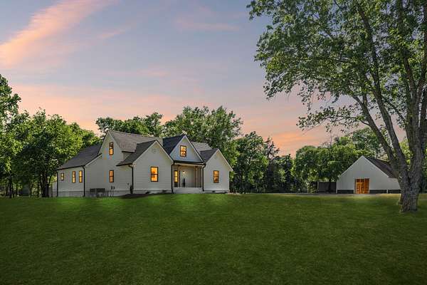 6 Acres of Land with Home for Sale in Rockvale, Tennessee