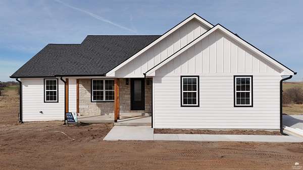 2.1 Acres of Land with Home for Sale in Wamego, Kansas