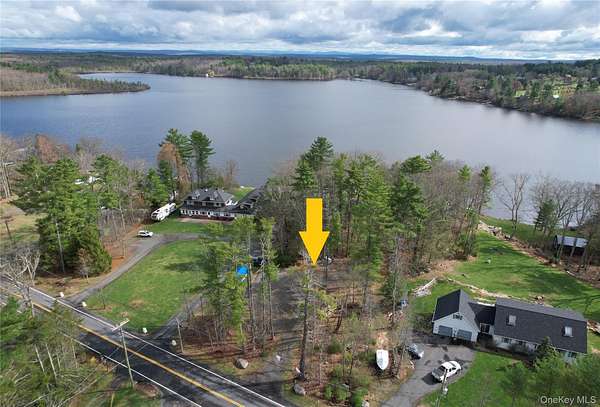1.27 Acres of Residential Land for Sale in Highland Lake, New York