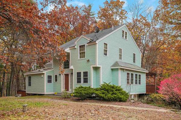3.22 Acres of Land with Home for Sale in Amherst, New Hampshire